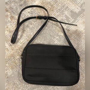 Banana Republic Black Crossbody Purse Handbag Bag Wallet Card Slots Minimalist